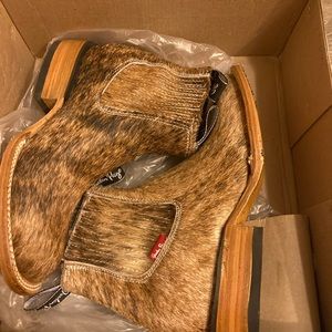 NIB Made In Mexico Calf Hair Boots Size 7